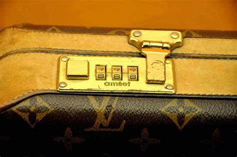 amiet lock louis vuitton